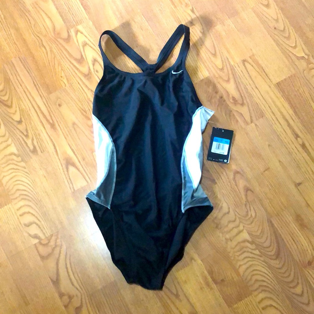 Nike Swimsuit, size 10. BNWT